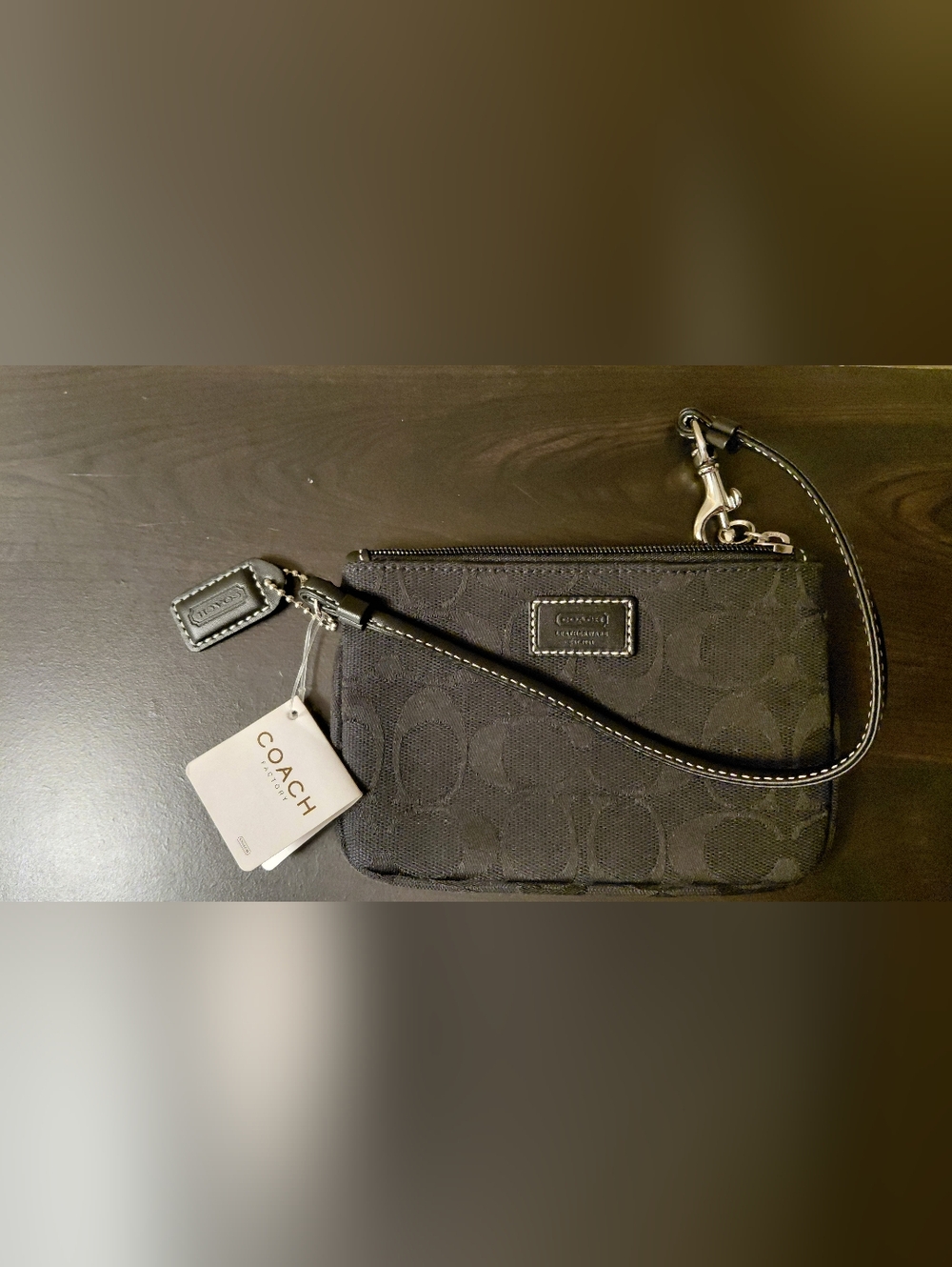 NWT Coach Black Signature Canvas Wristlet with Leather Strap - Picture 2 of 7